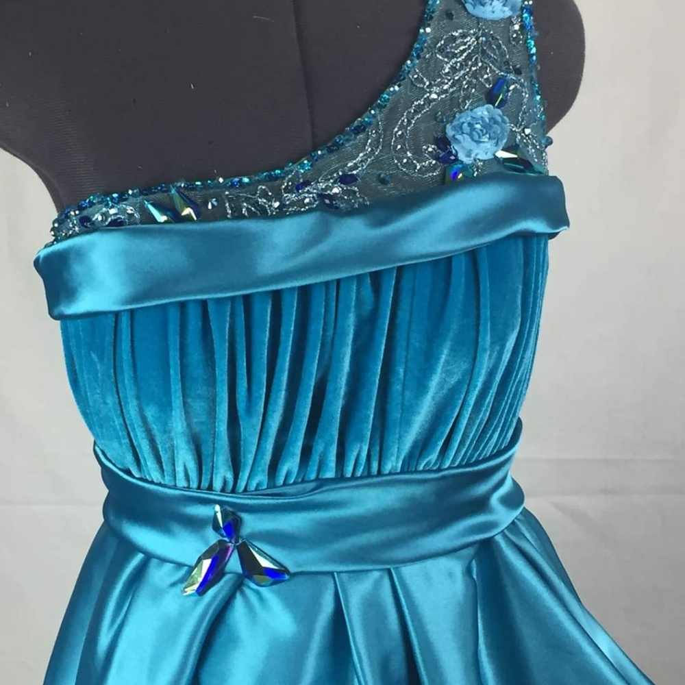 Pageant dress